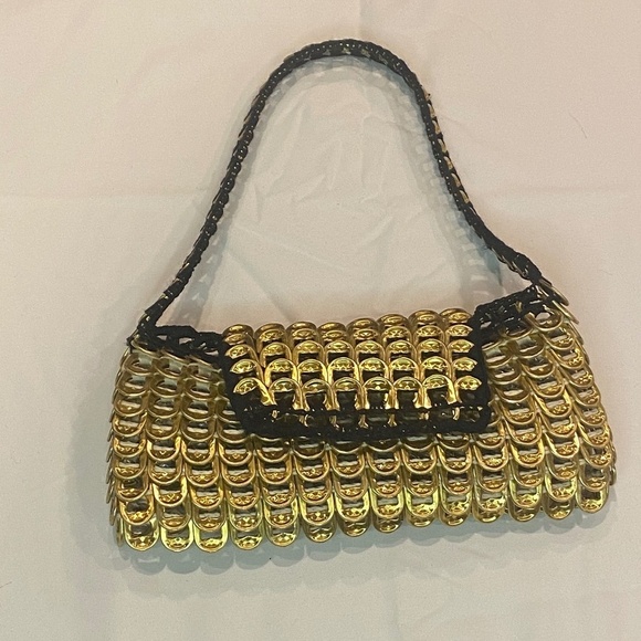 HANDMADE Gold Metal Upcycled Soda Tab Pop Top Crochet Retro 60s Inspired Purse - Picture 5 of 16